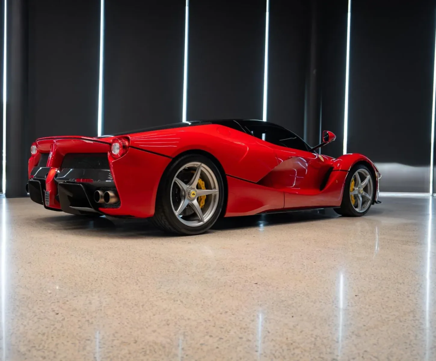 LaFerrari, rear three-quarter view